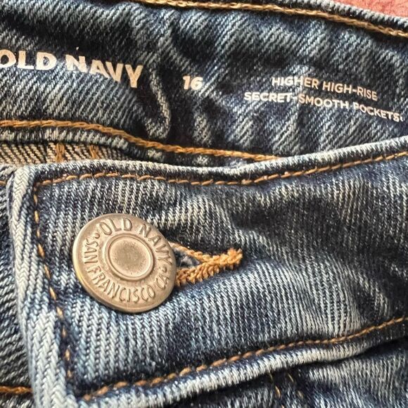 Old Navy Blue Denim Skirt - Picture 2 of 3